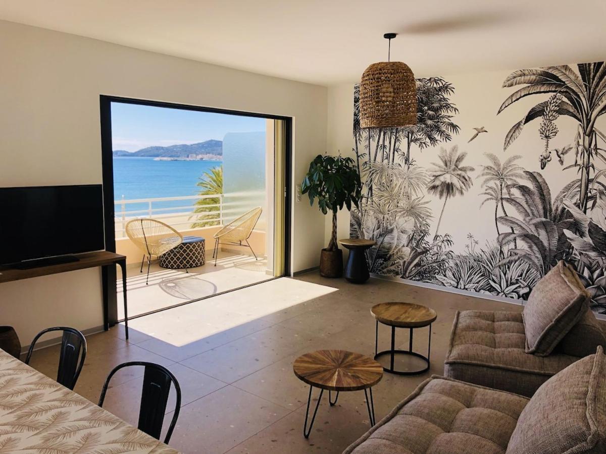 Appartement T3 Lumineux Traversant Totalement Neuf En Face De La Plage Front De Mer Vue Sur Les Iles Vue Mer Panoramique Assuree Residence De La Plage Centre Ville Du Lavandou 3Eme Etage Avec Ascenseur Appartement T3 Le Lavandou Exterior foto