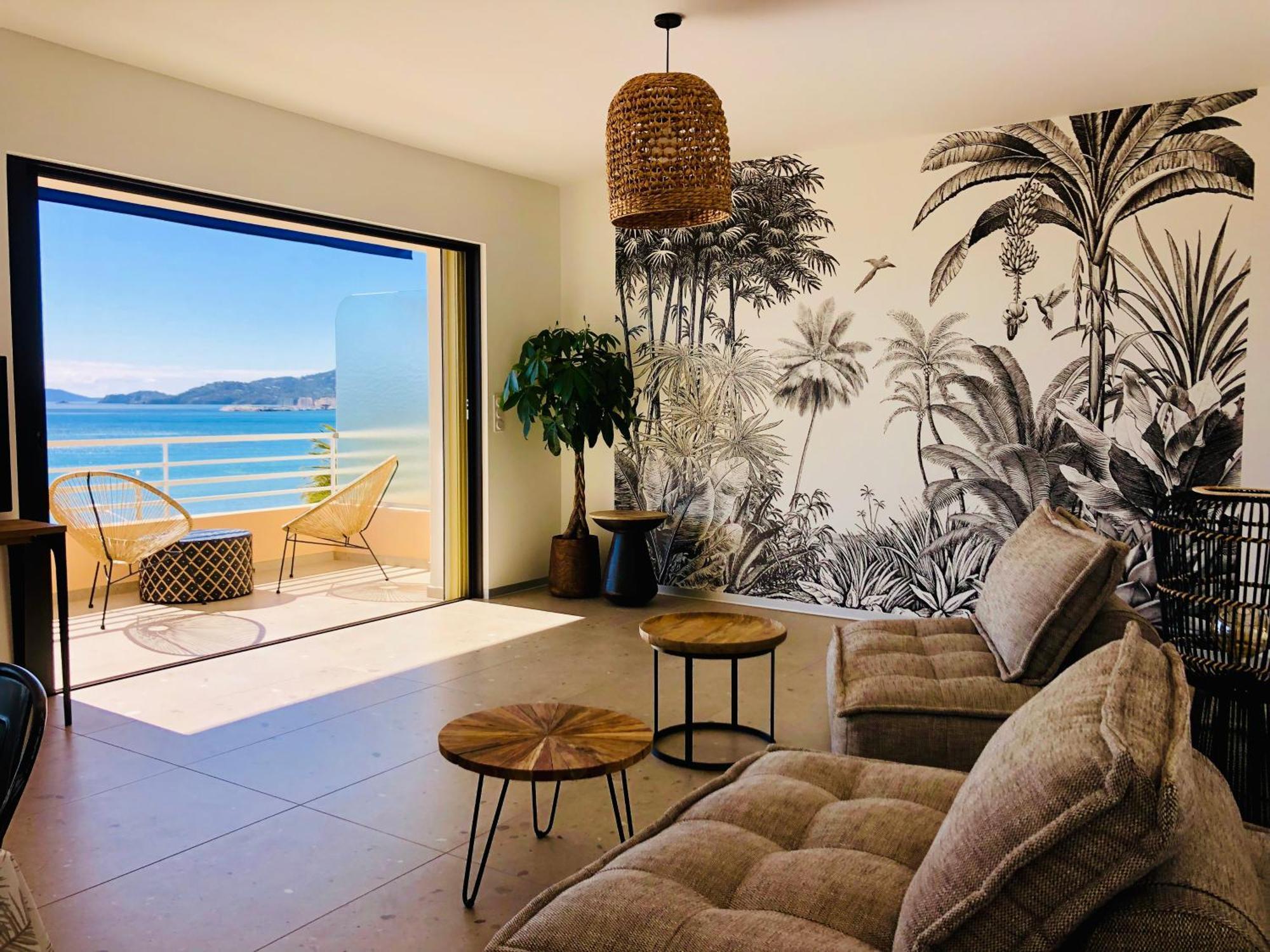 Appartement T3 Lumineux Traversant Totalement Neuf En Face De La Plage Front De Mer Vue Sur Les Iles Vue Mer Panoramique Assuree Residence De La Plage Centre Ville Du Lavandou 3Eme Etage Avec Ascenseur Appartement T3 Le Lavandou Exterior foto